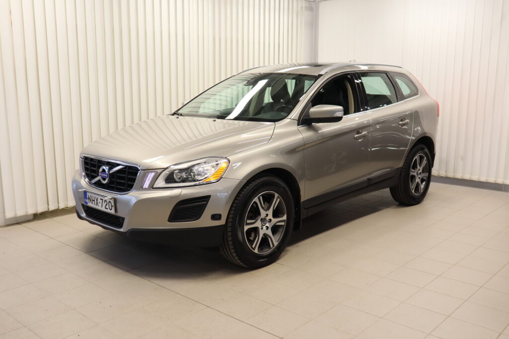 Volvo XC60, image 1