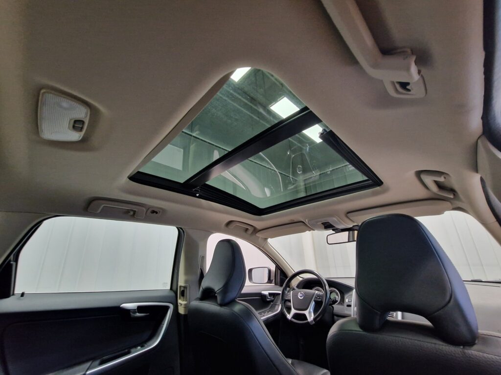 Volvo XC60, image 17