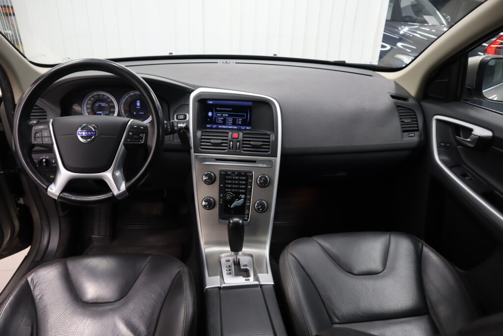 Volvo XC60, image 7
