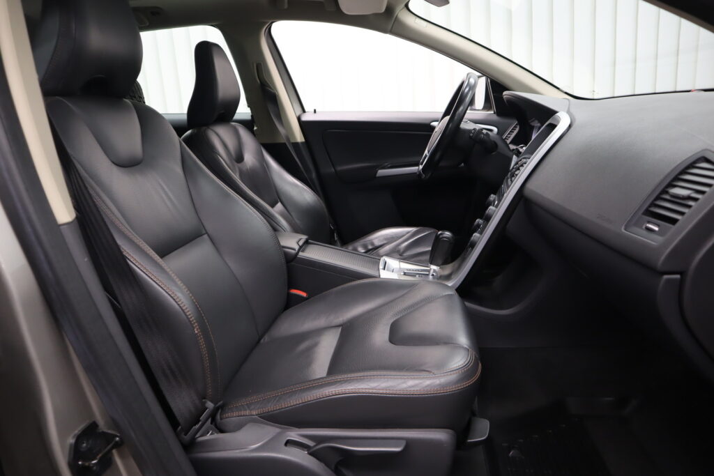 Volvo XC60, image 9