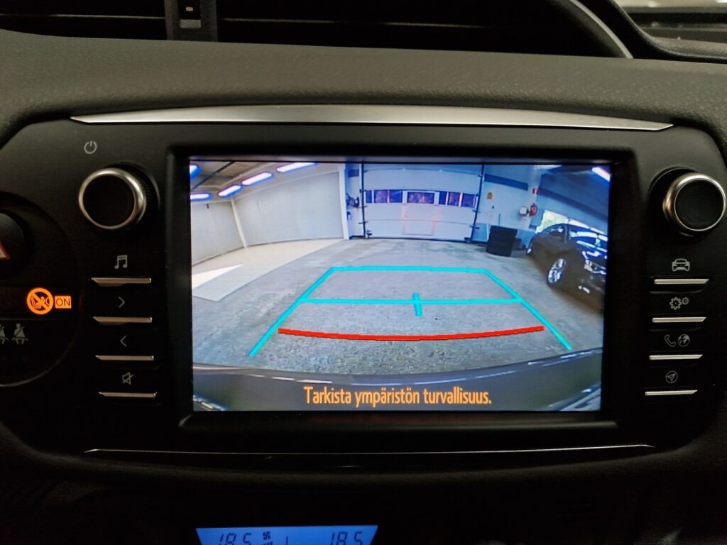 Toyota Yaris, image 9