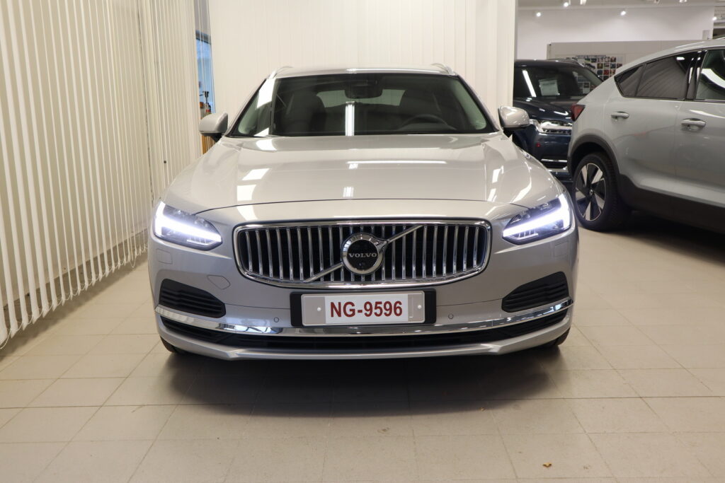 Volvo V90, image 2