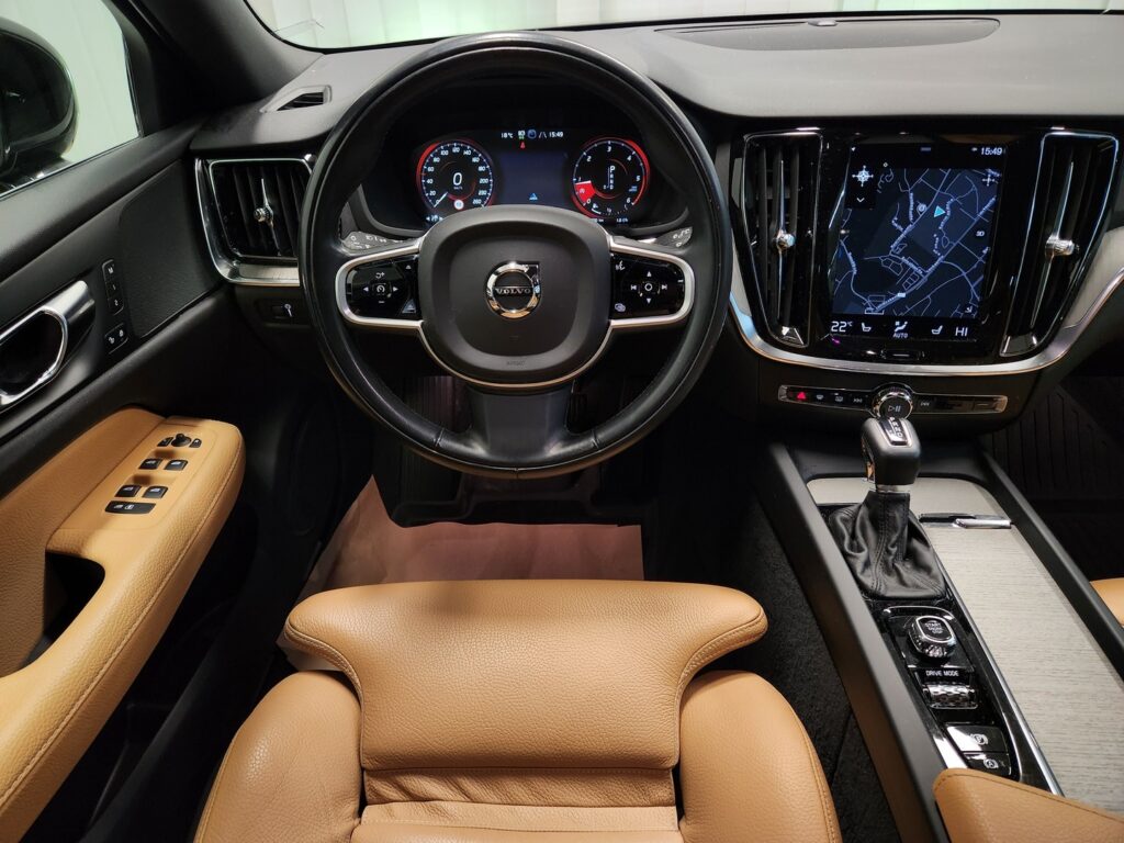 Volvo V60, image 11