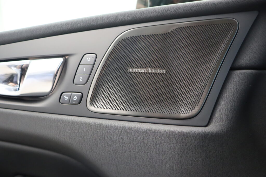 Volvo XC60, image 11