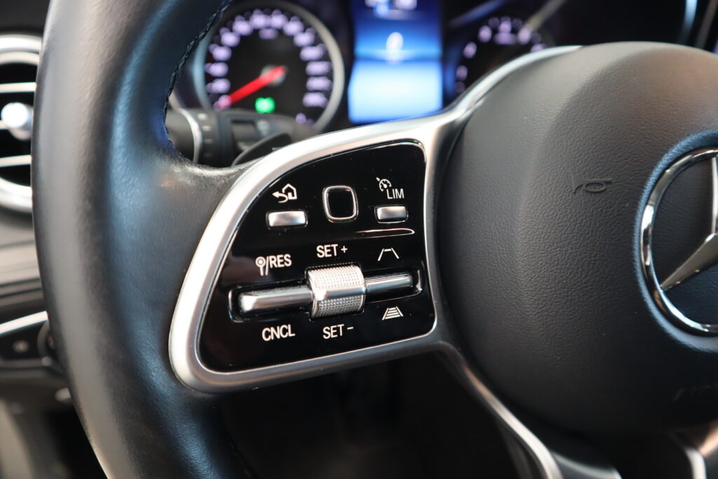 Mercedes-Benz GLC, image 15