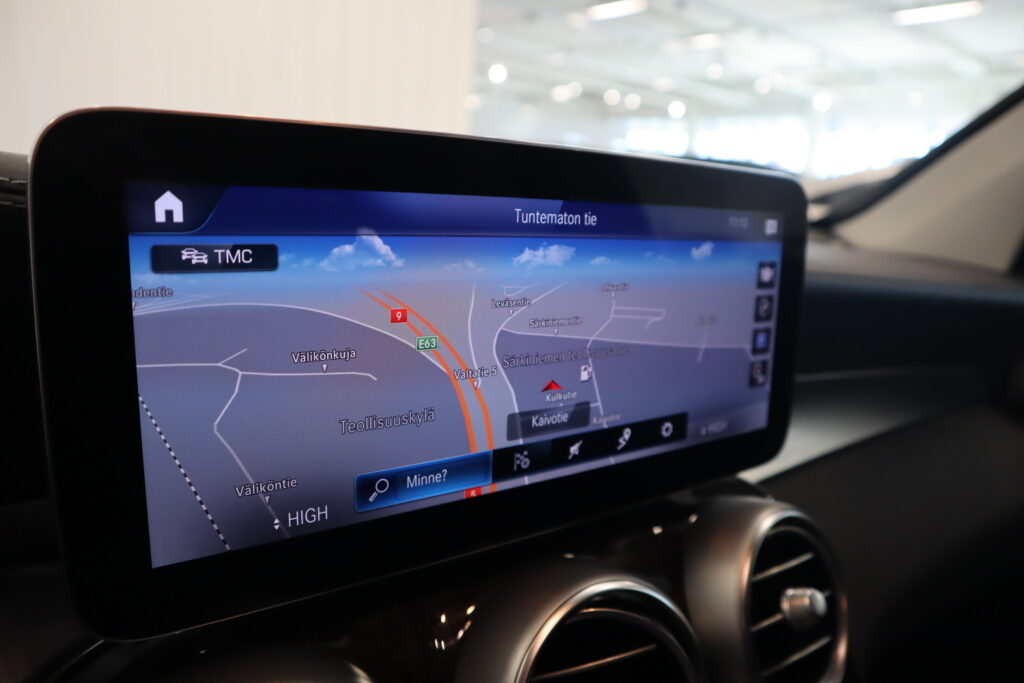 Mercedes-Benz GLC, image 16