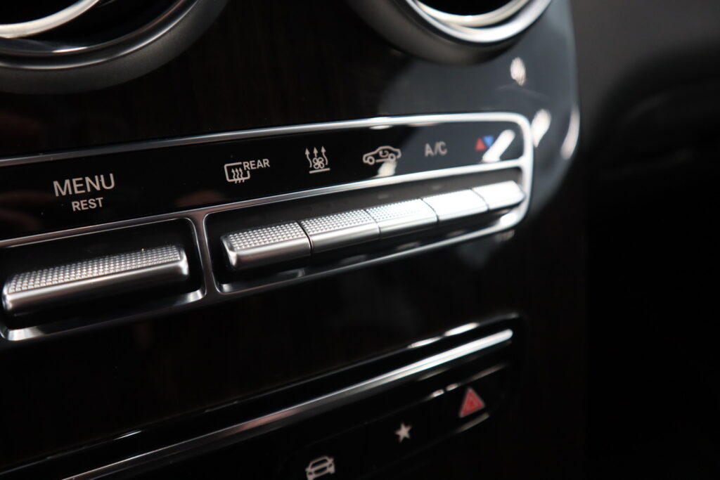 Mercedes-Benz GLC, image 21