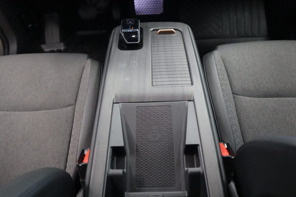 Nissan Ariya, image 17