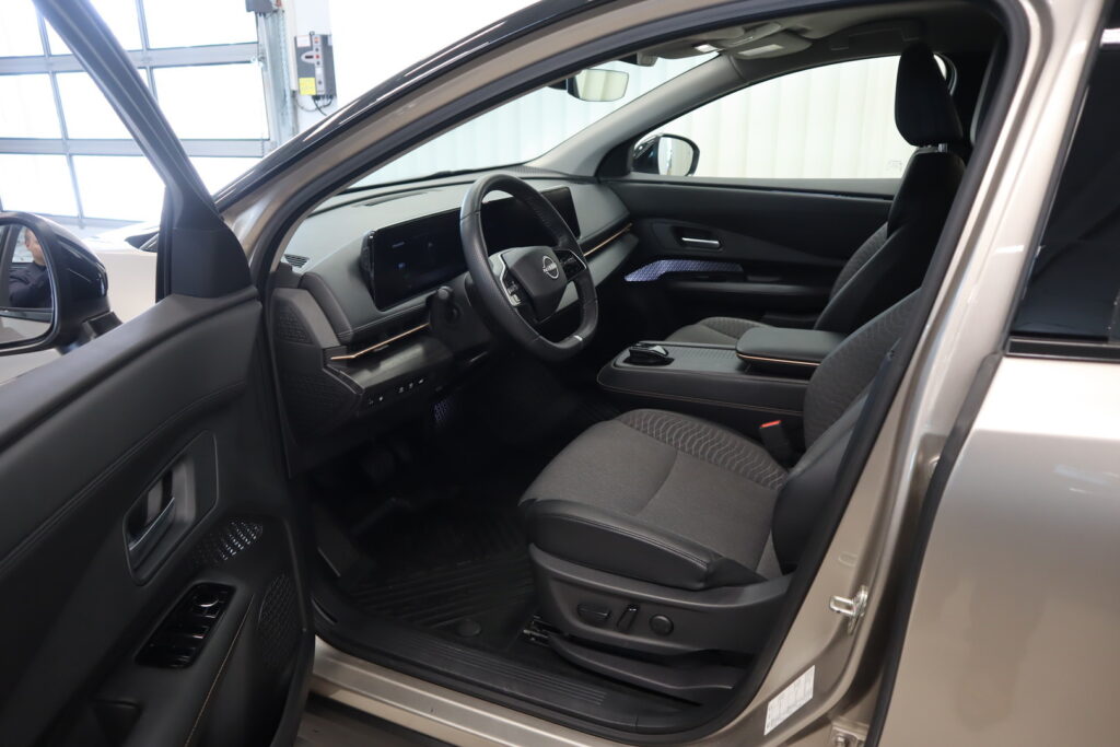 Nissan Ariya, image 9