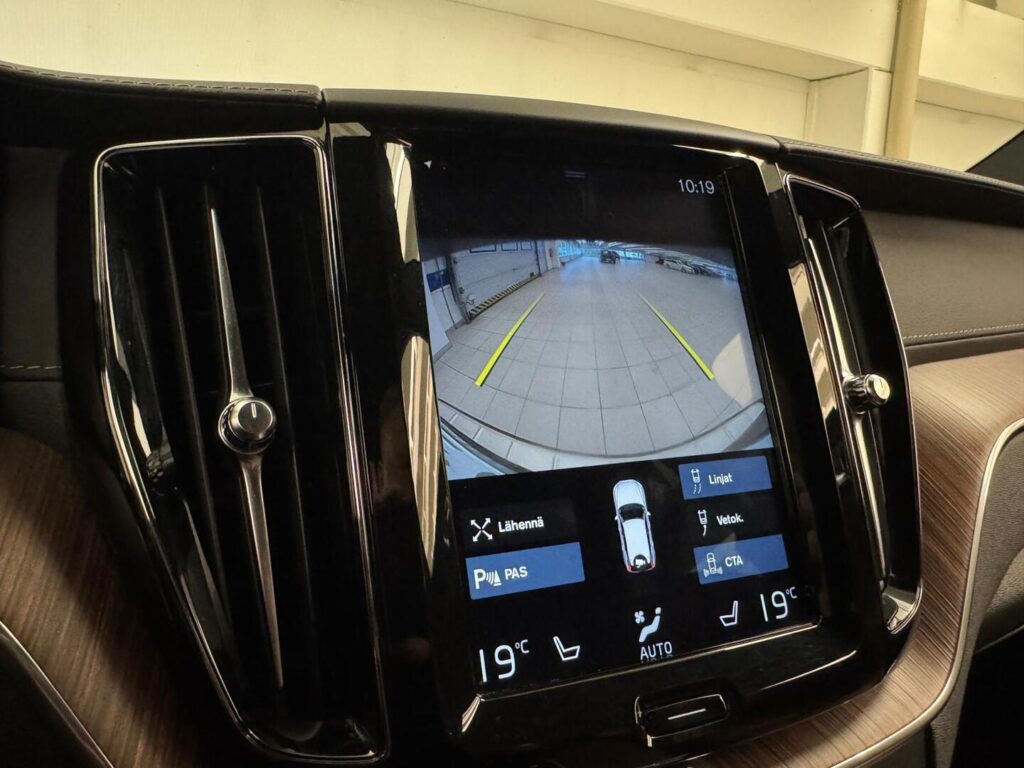 Volvo XC60, image 12