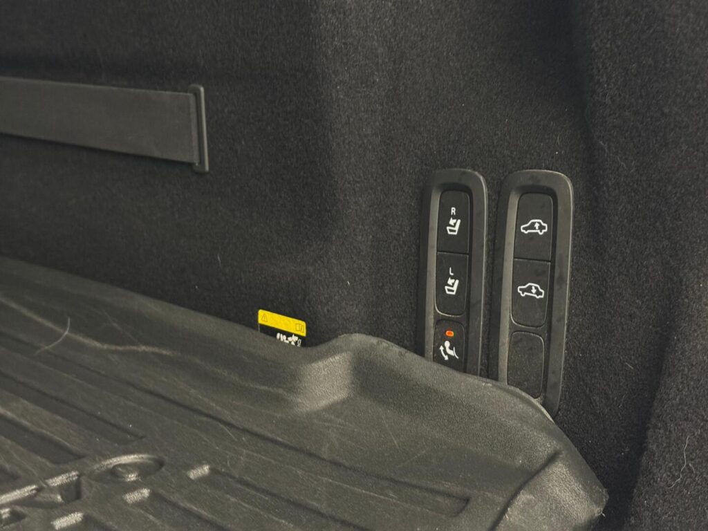 Volvo XC60, image 14