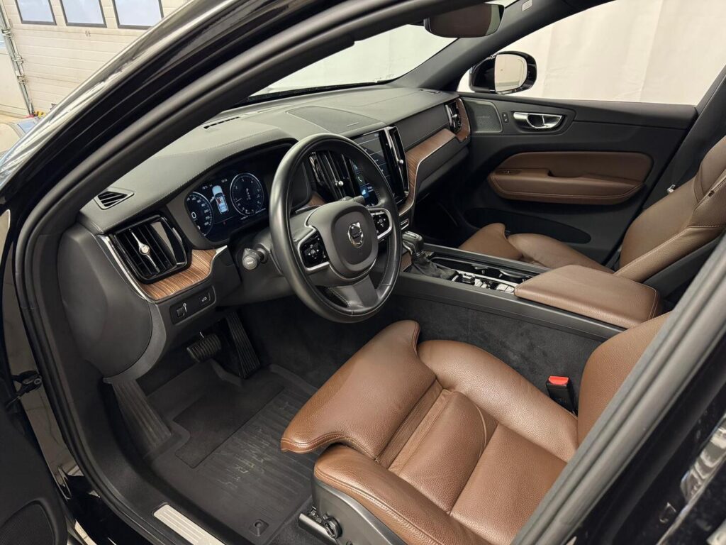 Volvo XC60, image 3