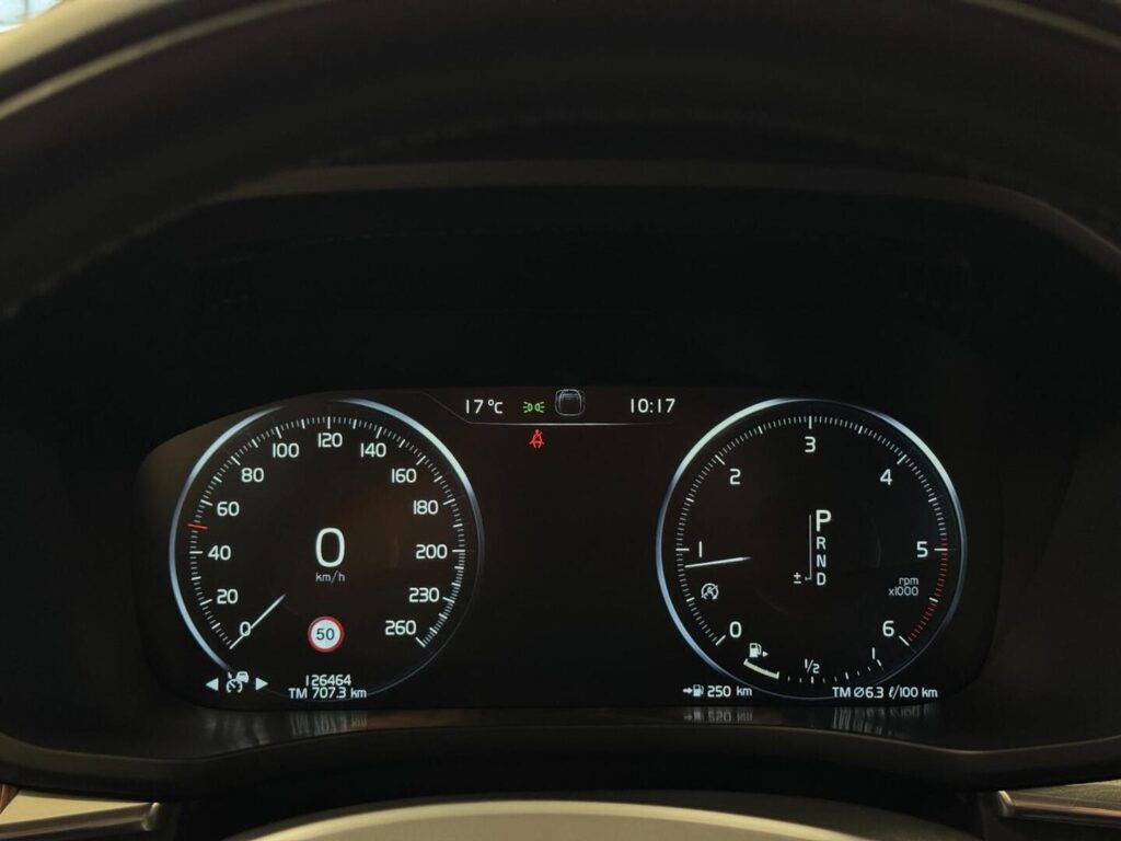 Volvo XC60, image 4
