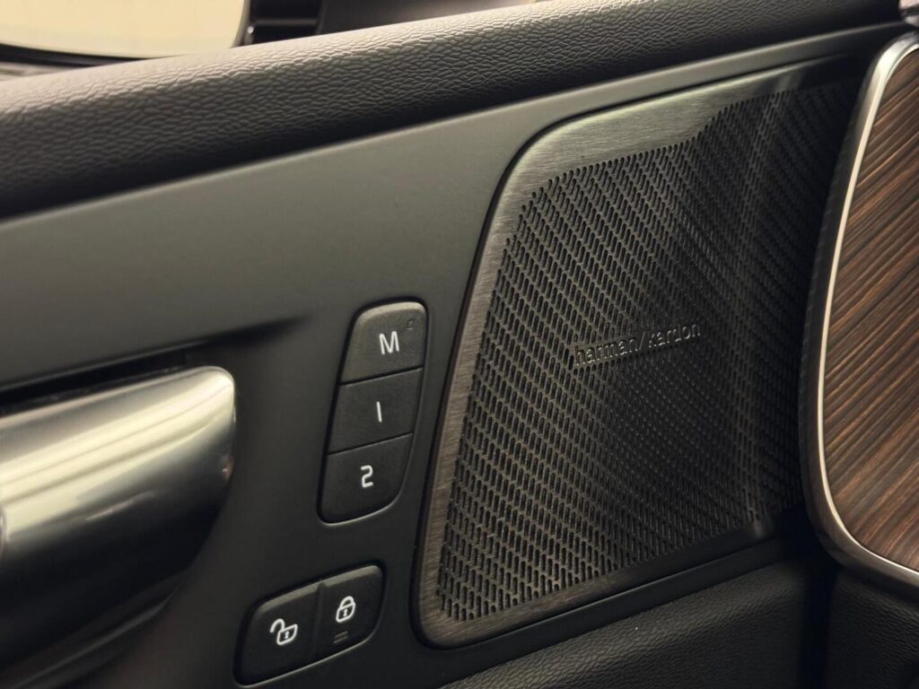Volvo XC60, image 9