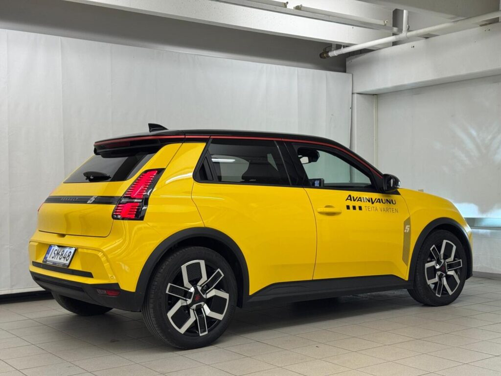 Renault 5, image 11