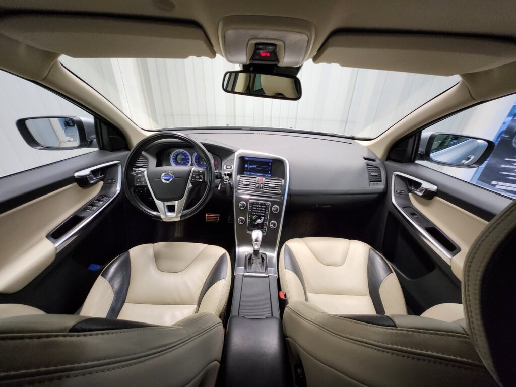 Volvo XC60, image 11
