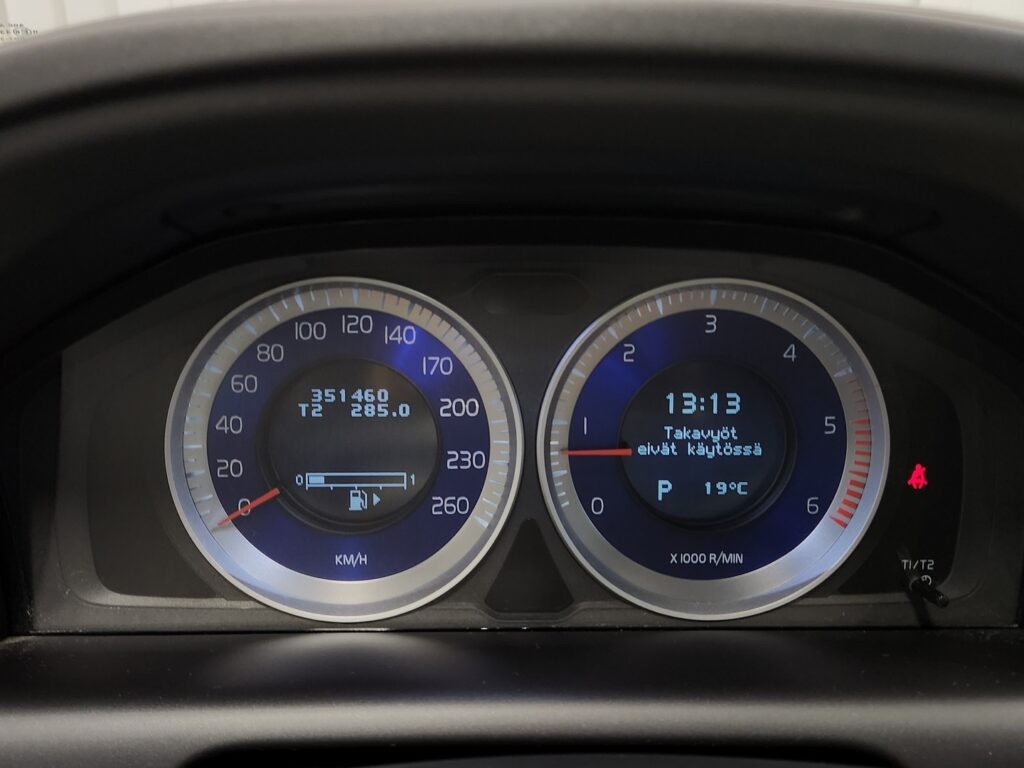 Volvo XC60, image 13