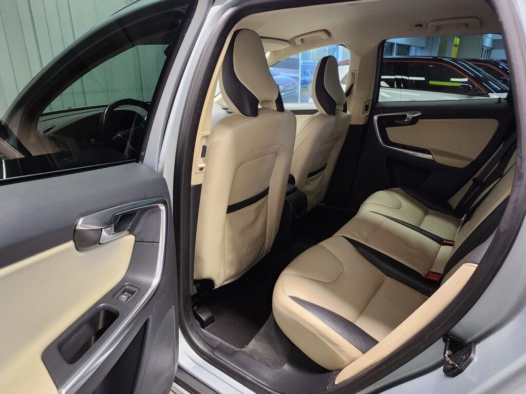 Volvo XC60, image 7