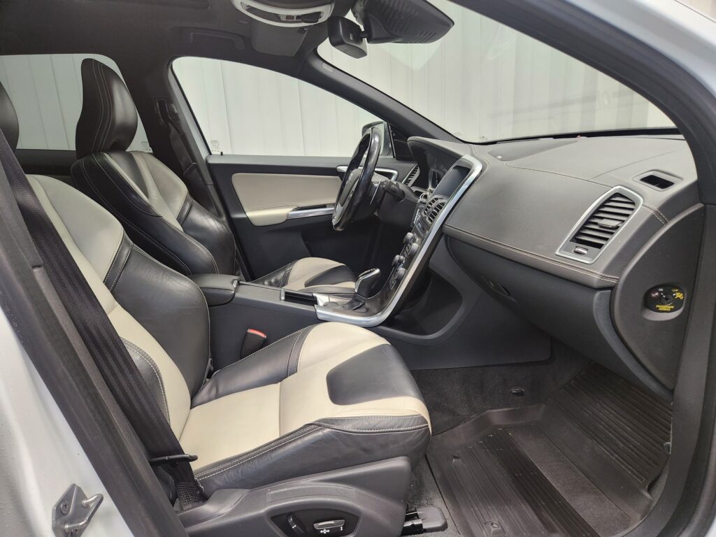 Volvo XC60, image 7
