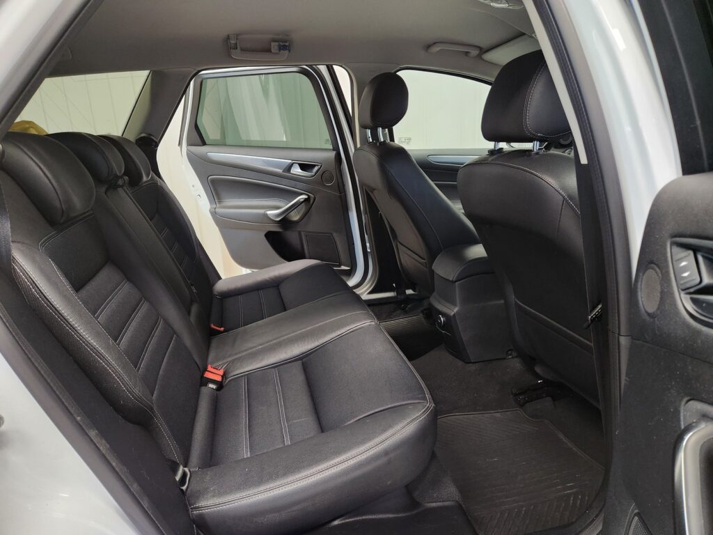 Ford Mondeo, image 8