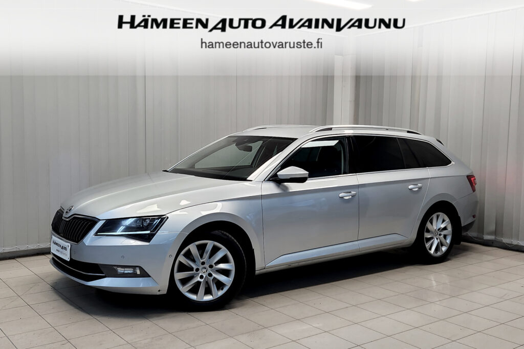Skoda Superb, image 1