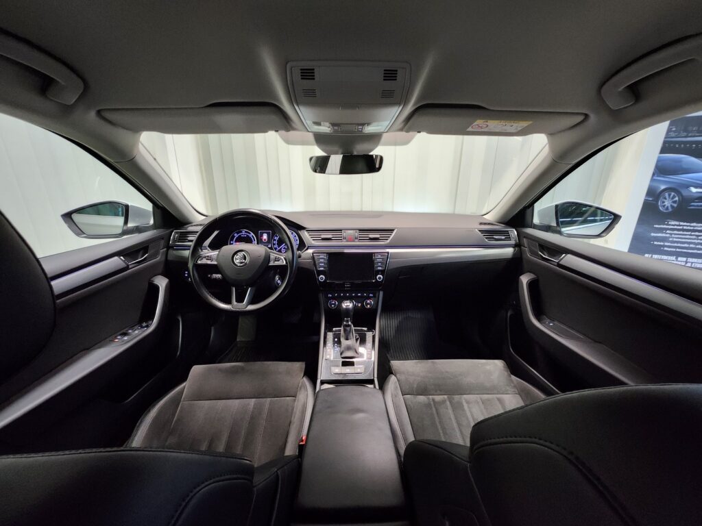 Skoda Superb, image 11