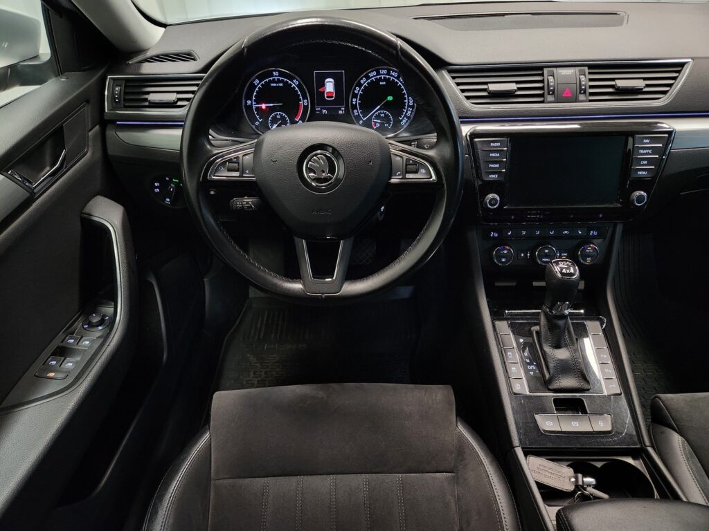 Skoda Superb, image 12