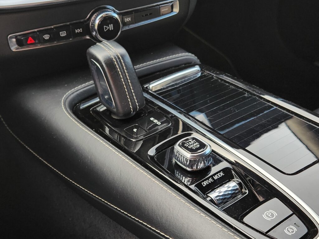 Volvo V60, image 18