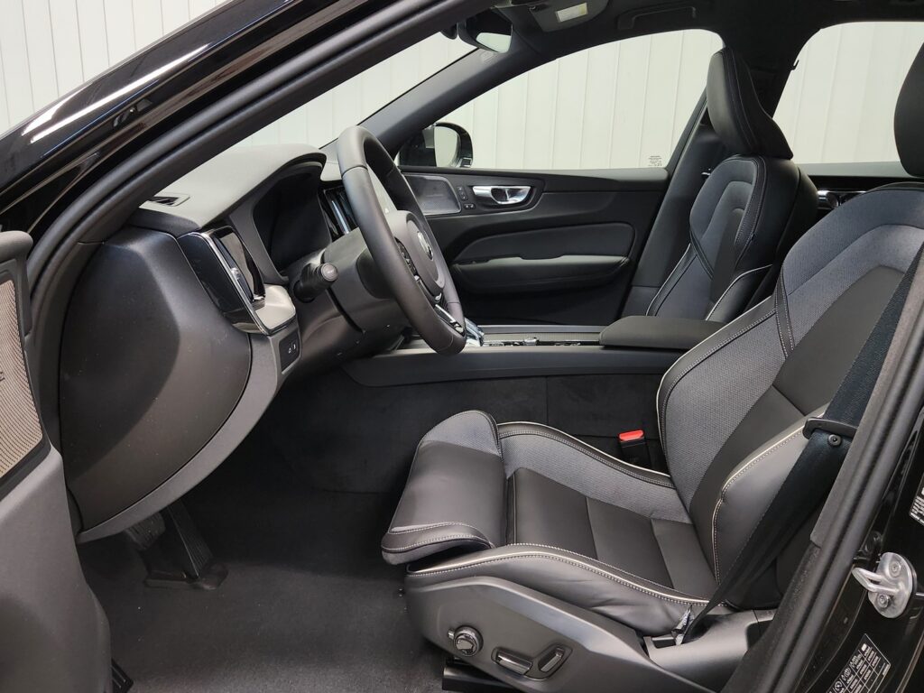 Volvo XC60, image 8