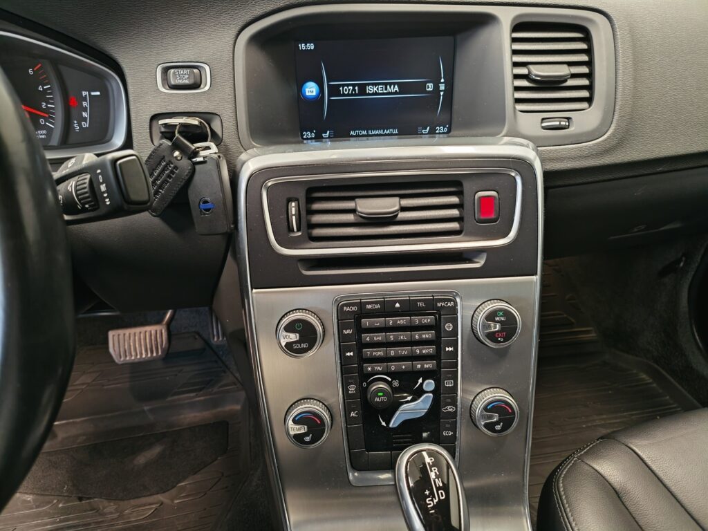 Volvo S60, image 10
