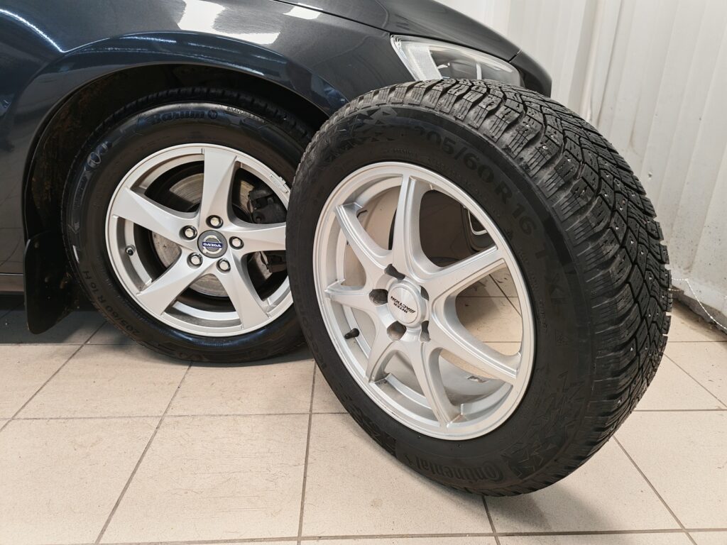 Volvo S60, image 19