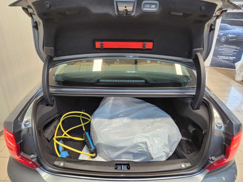 Volvo S90, image 18