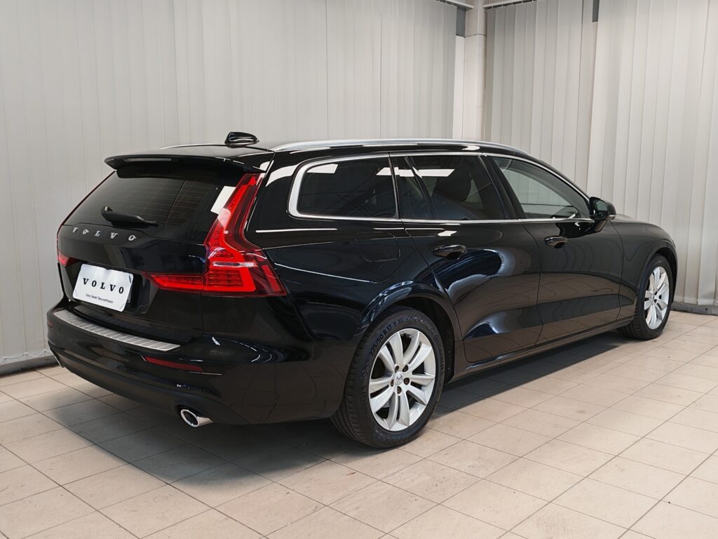 Volvo V60, image 2