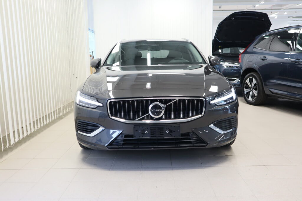 Volvo V60, image 2