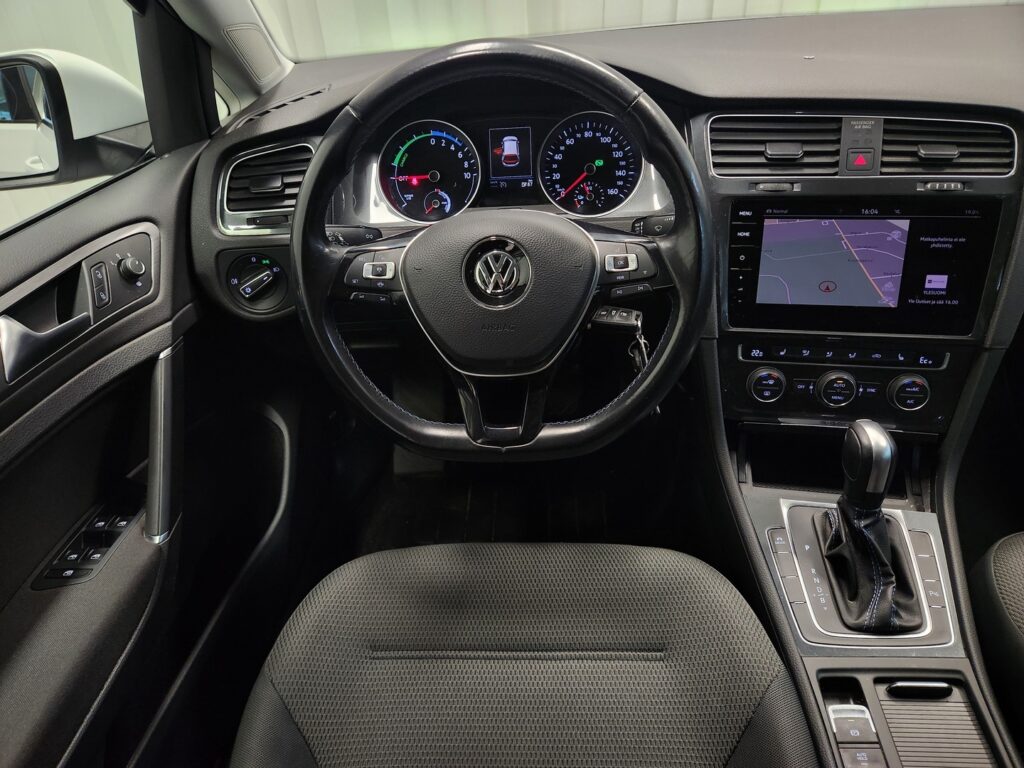 Volkswagen Golf, image 12