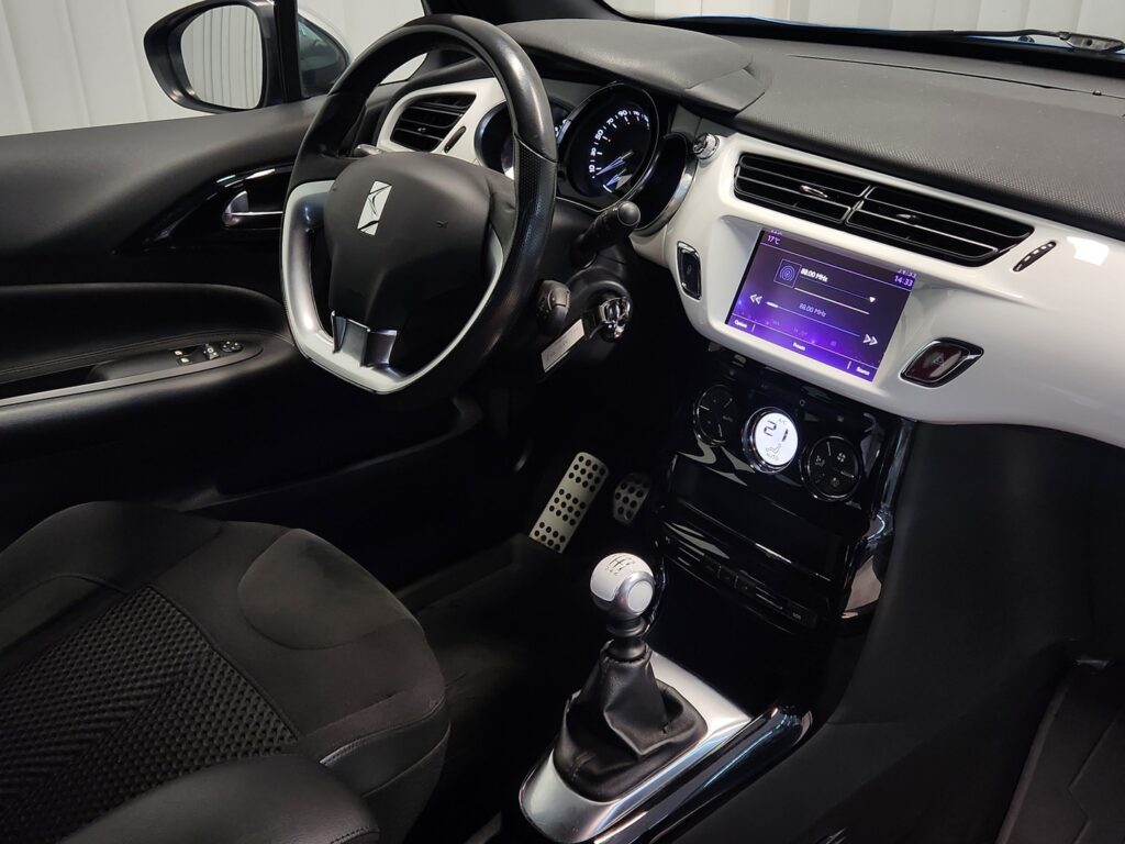 Citroen DS3, image 10