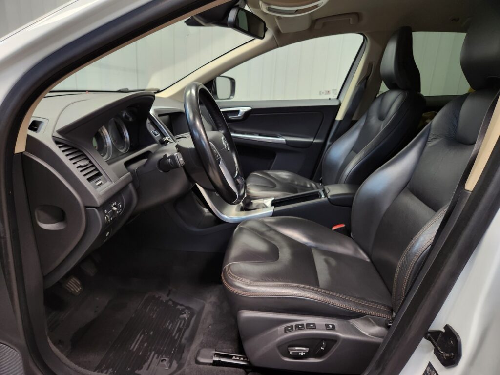 Volvo XC60, image 6