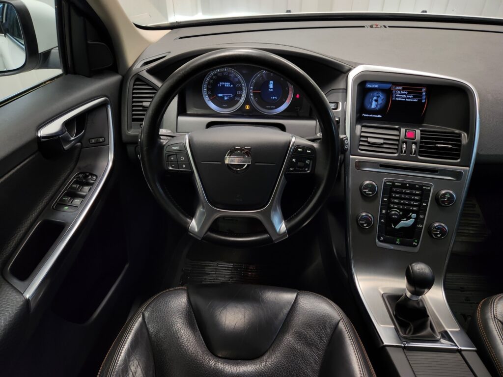 Volvo XC60, image 9