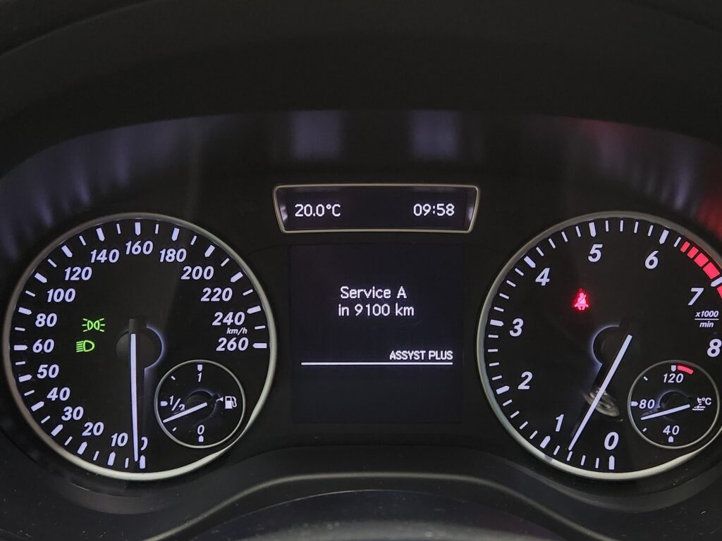 Mercedes-Benz A, image 11