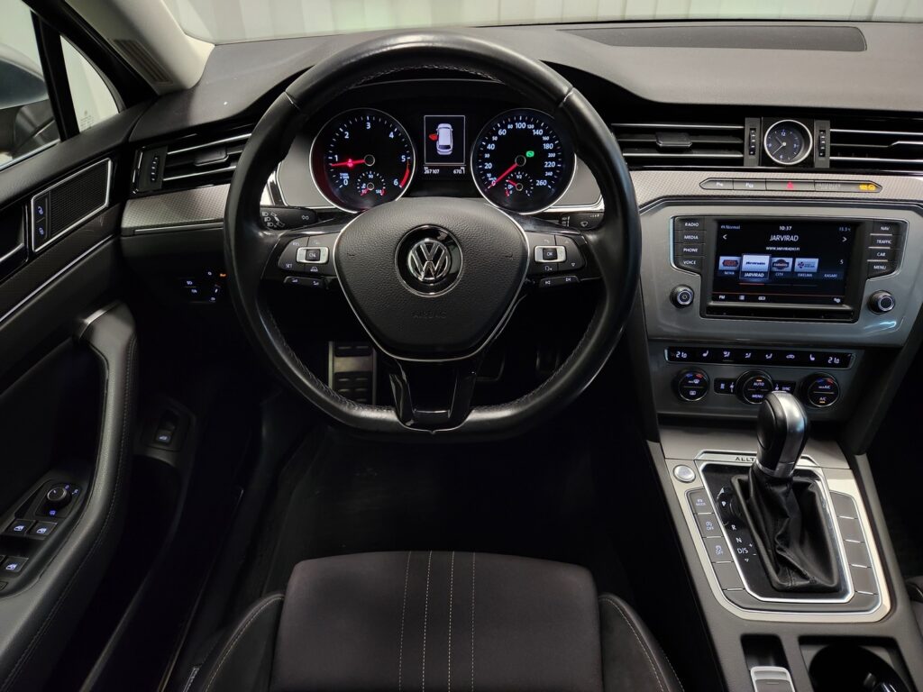 Volkswagen Passat, image 12