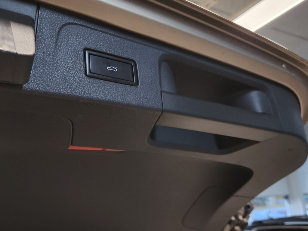 Volkswagen Passat, image 16