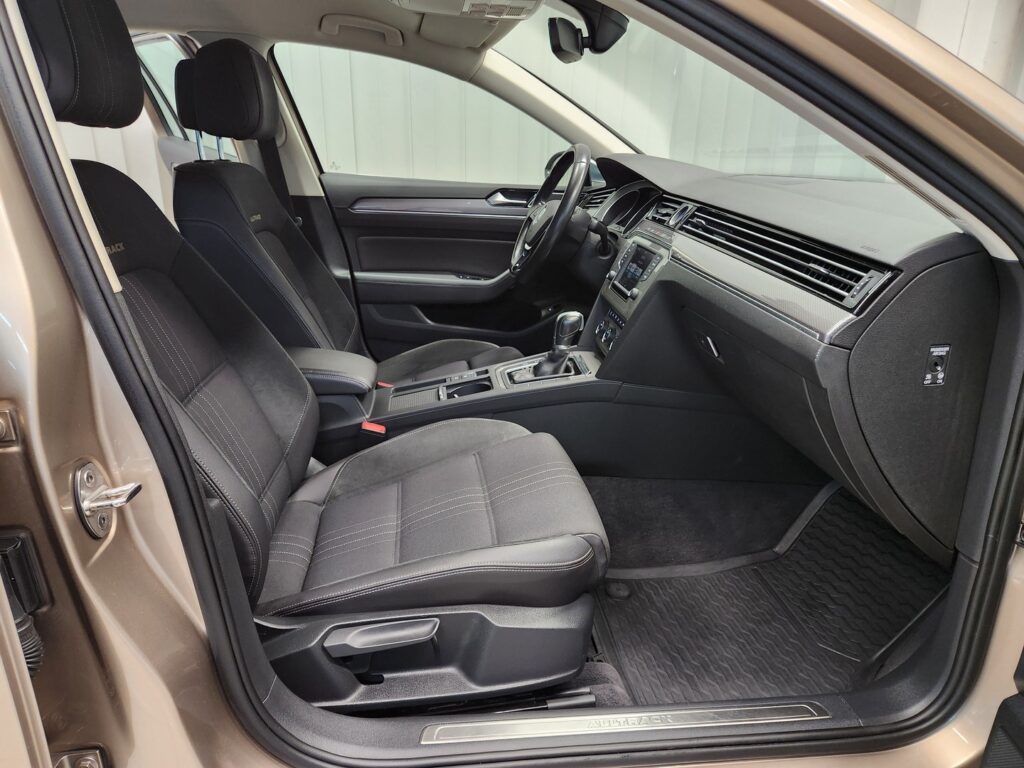 Volkswagen Passat, image 9