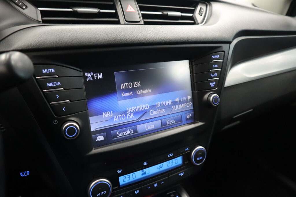Toyota Avensis, image 12