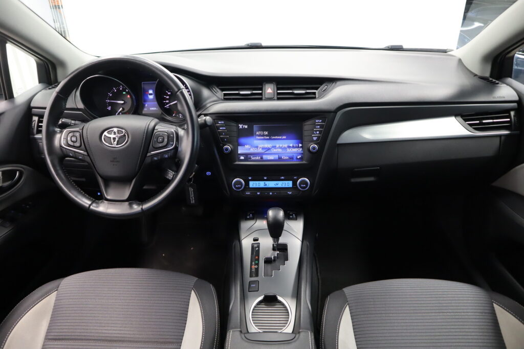 Toyota Avensis, image 7