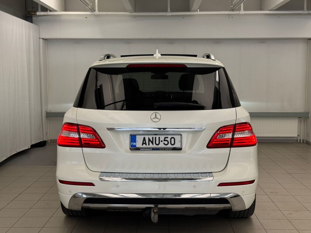 Mercedes-Benz ML, image 13