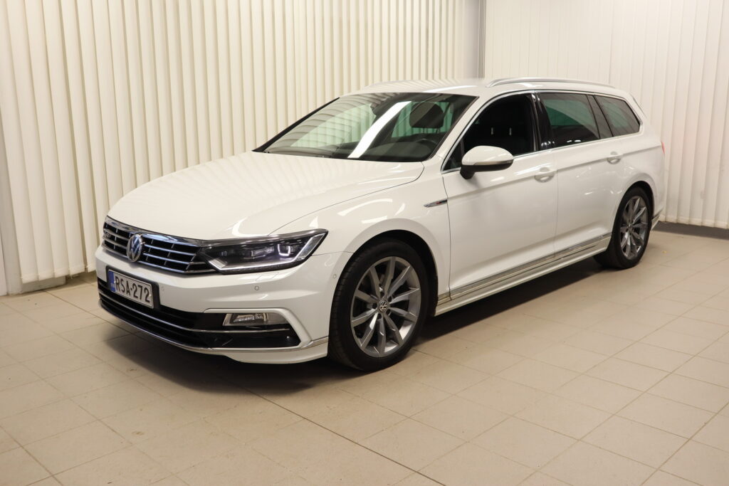 Volkswagen Passat, image 1