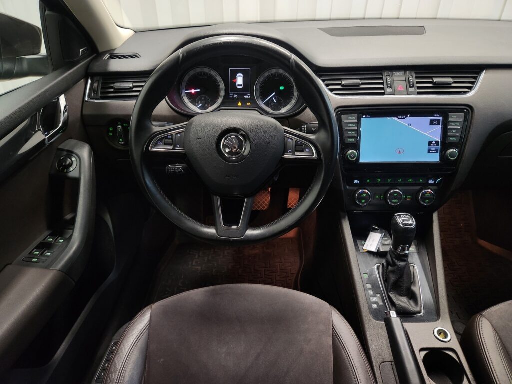 Skoda Octavia, image 11