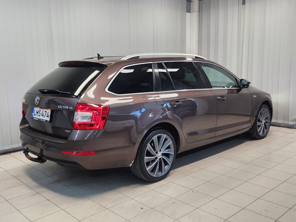 Skoda Octavia, image 3