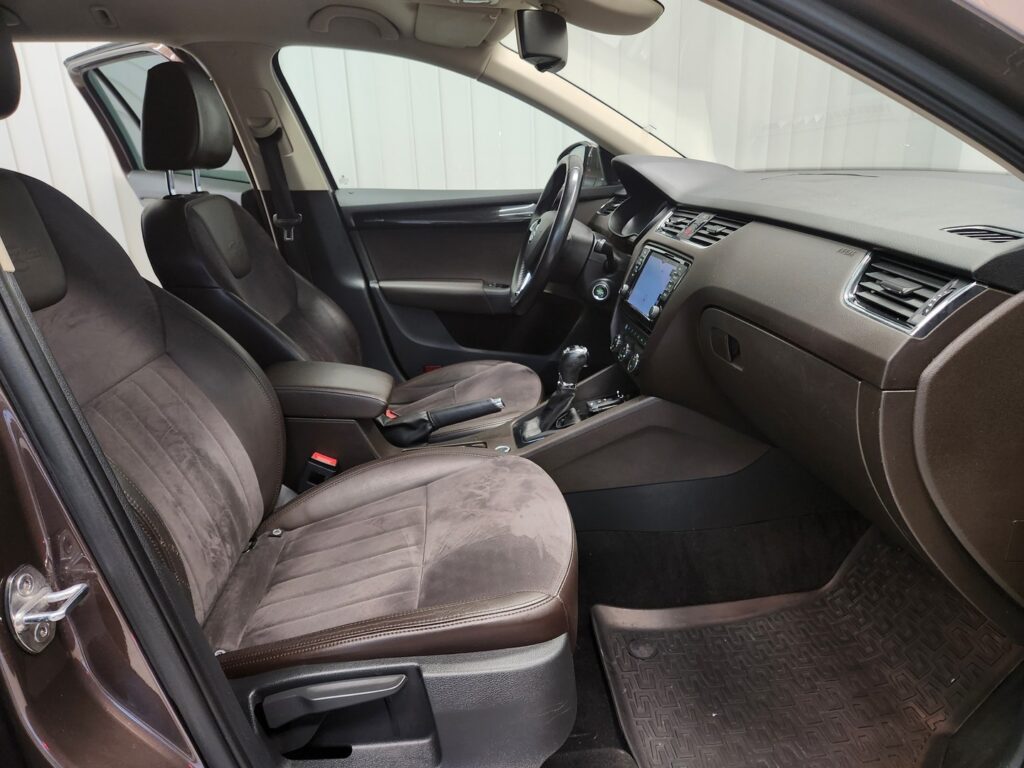 Skoda Octavia, image 9