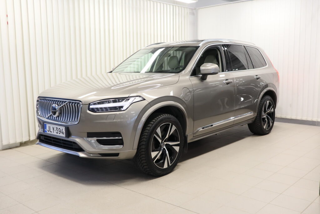 Volvo XC90, image 1